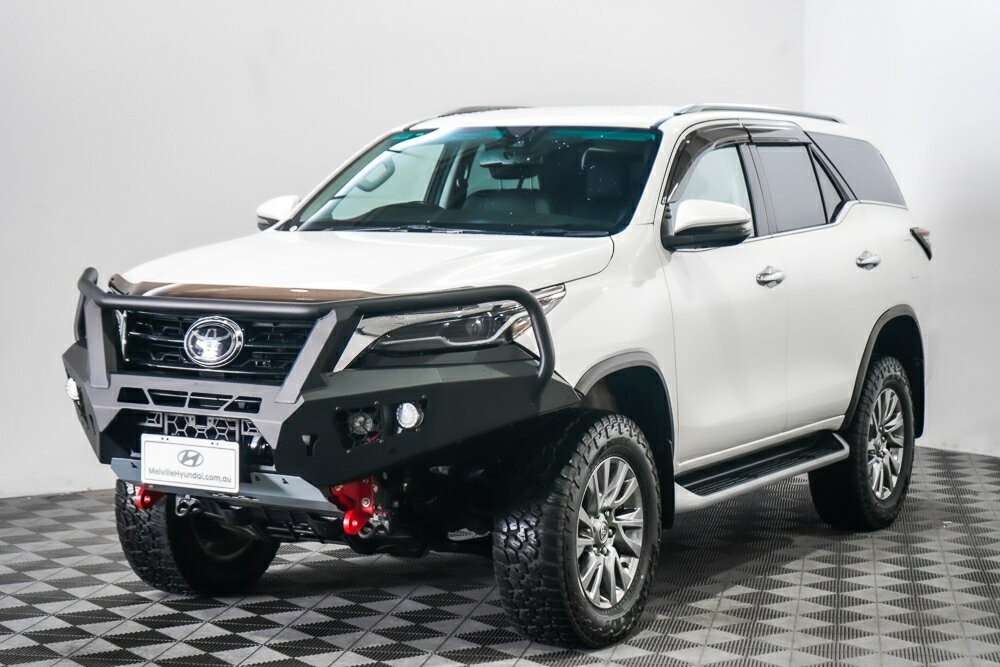 Toyota Fortuner image 4