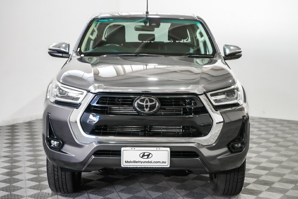 Toyota Hilux image 3