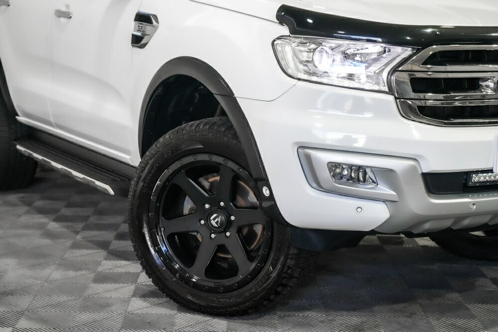 Ford Everest image 2