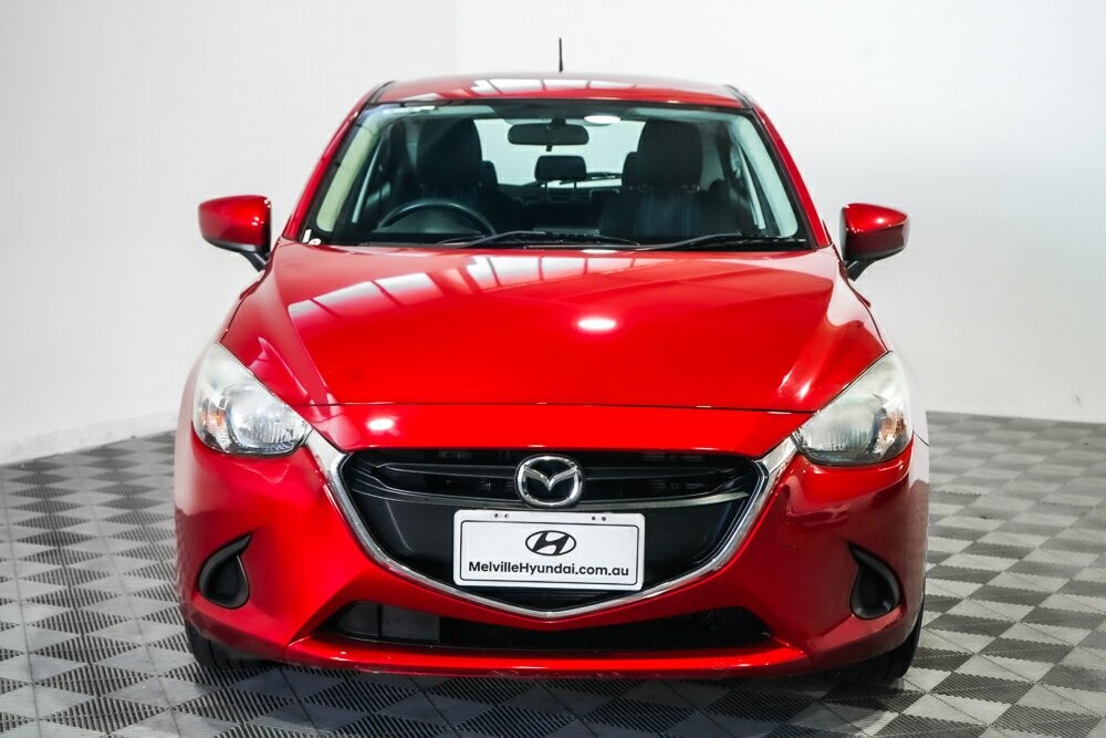 Mazda 2 image 2