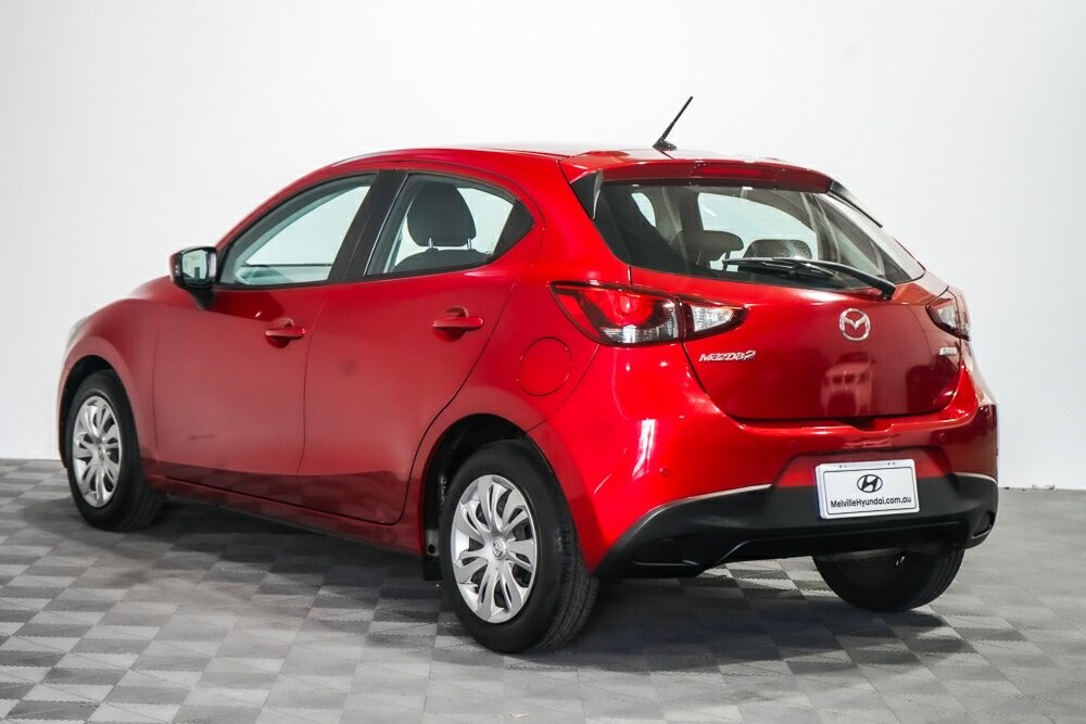 Mazda 2 image 4