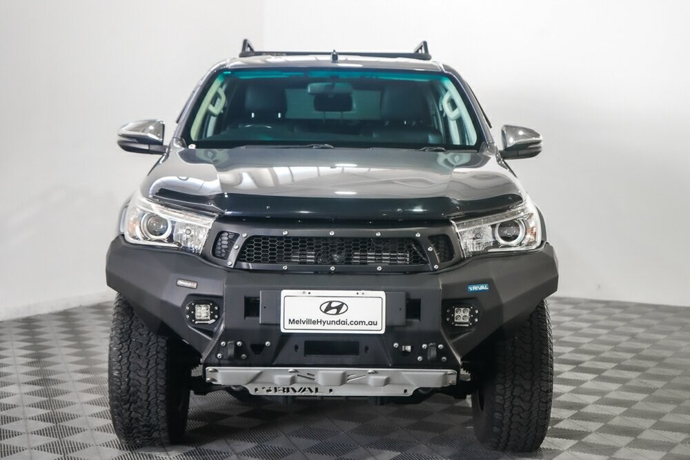 Toyota Hilux image 3