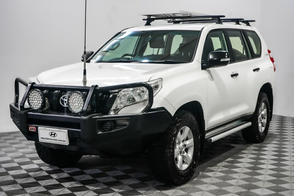 Toyota Landcruiser Prado image 4