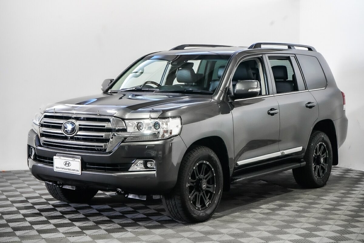 Toyota Landcruiser image 4
