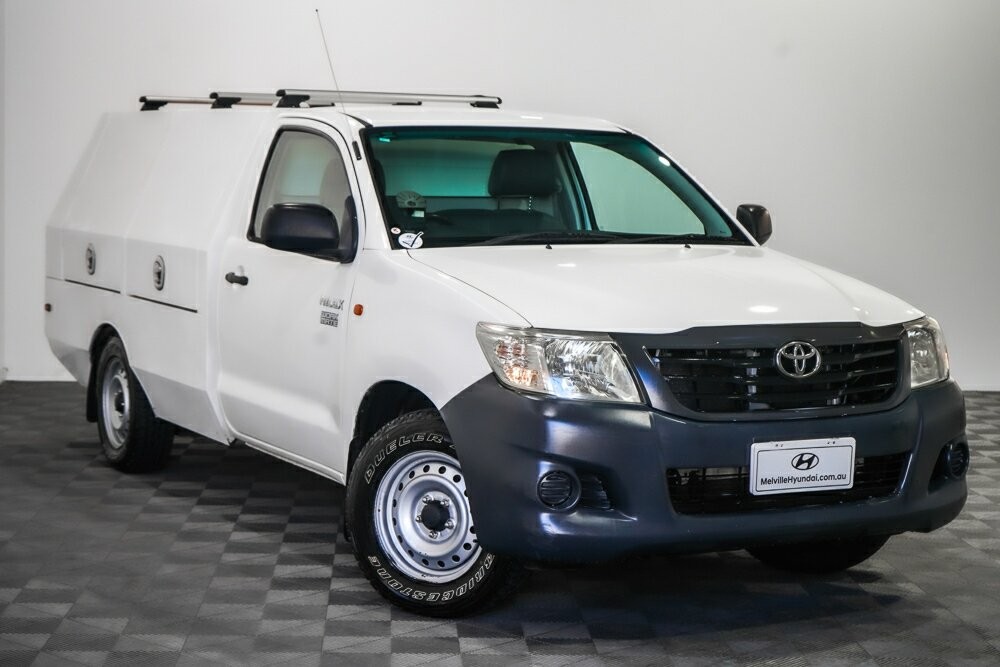 Toyota Hilux image 1