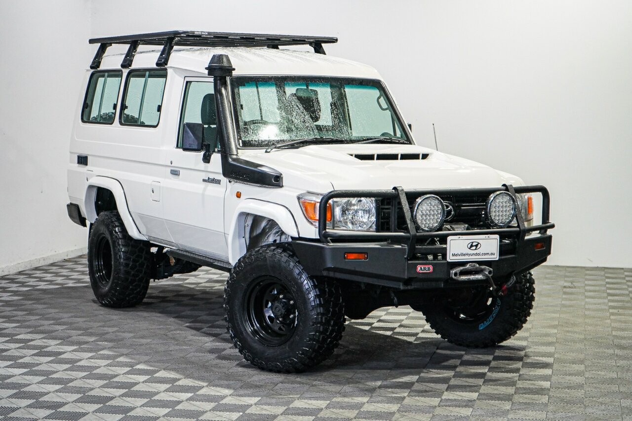 Toyota Landcruiser image 1