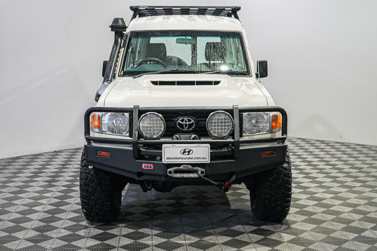 Toyota Landcruiser image 4