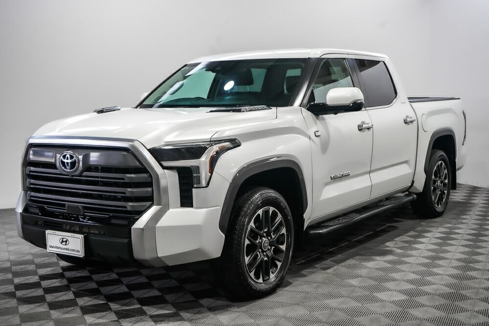 Toyota Tundra image 4