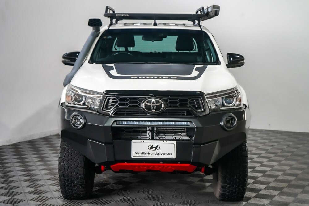Toyota Hilux image 3