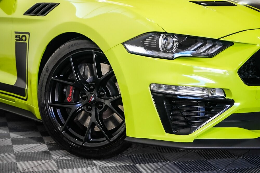 Ford Mustang image 2