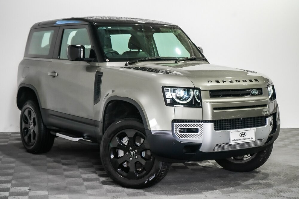 Land Rover Defender image 1
