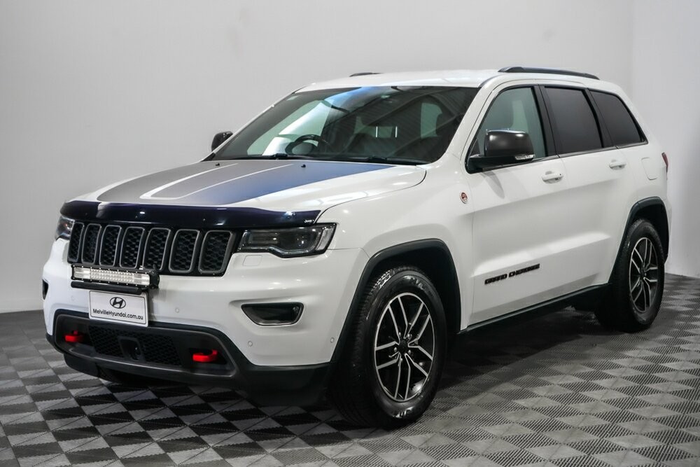 Jeep Grand Cherokee image 3
