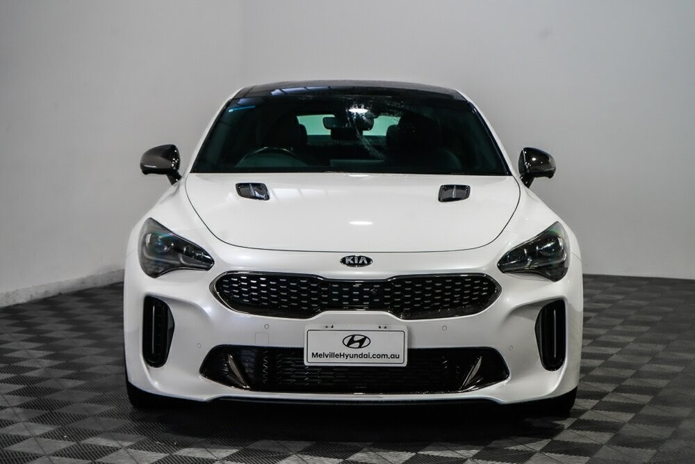 Kia Stinger image 3