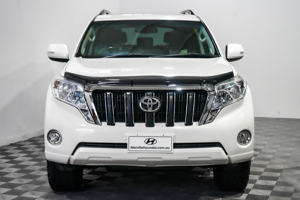 Toyota Landcruiser Prado image 3