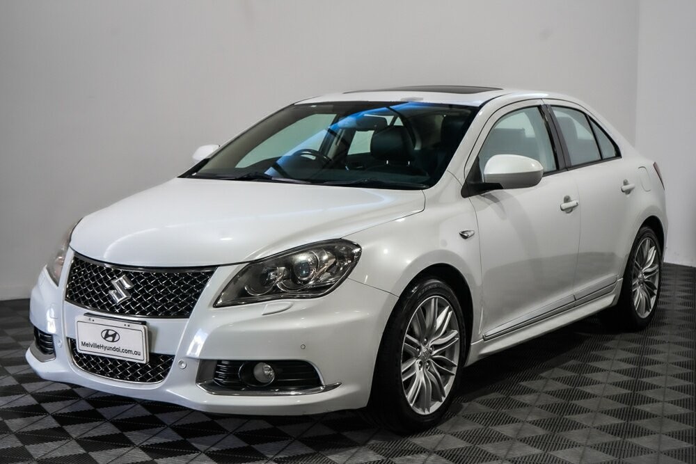 Suzuki Kizashi image 3