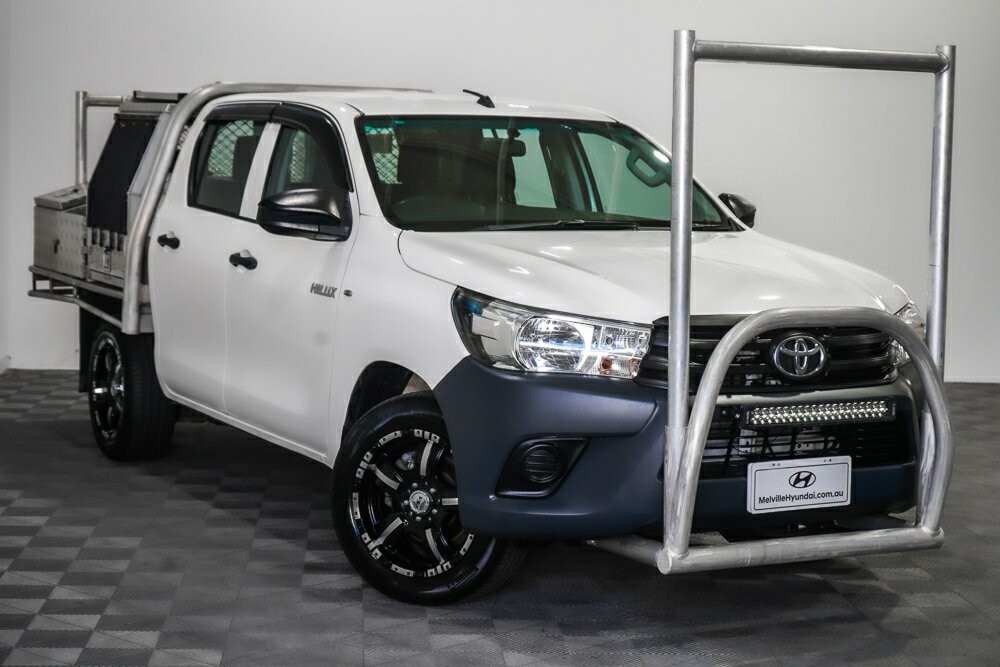 Toyota Hilux image 1