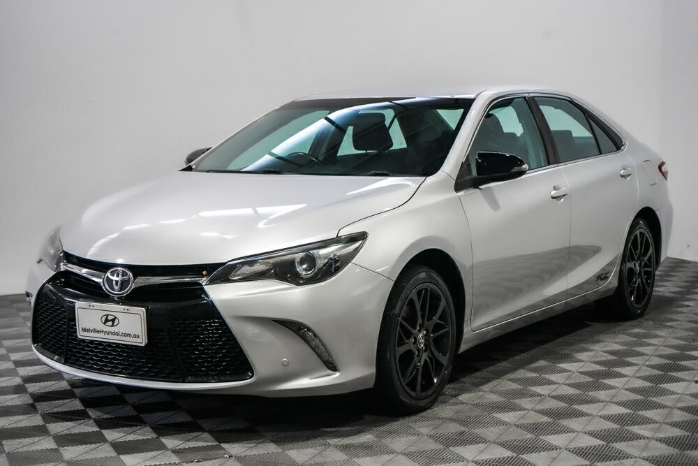 Toyota Camry image 4