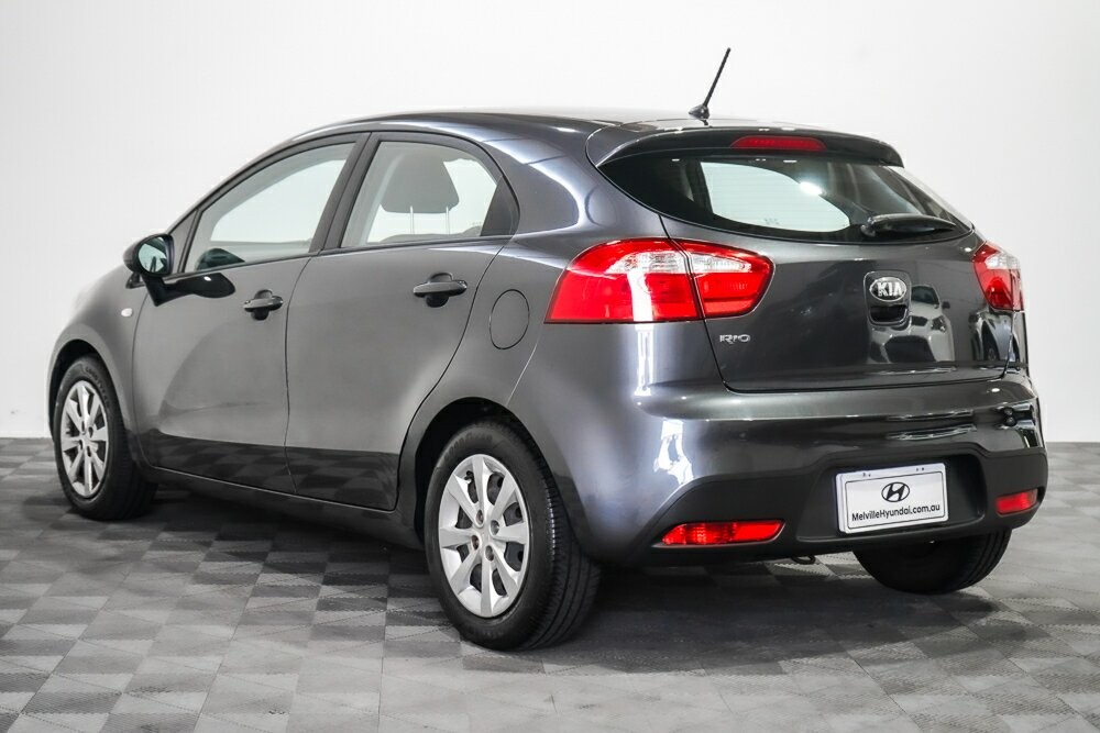 Kia Rio image 4