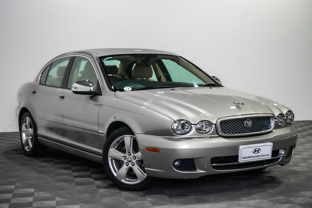 Jaguar X-type image 1