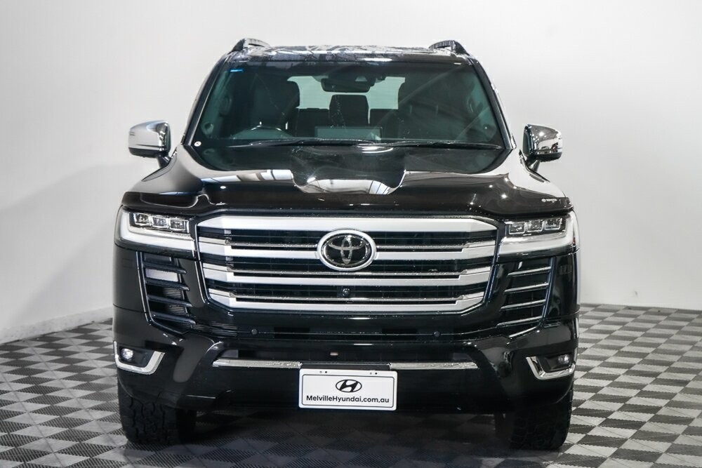 Toyota Landcruiser image 3