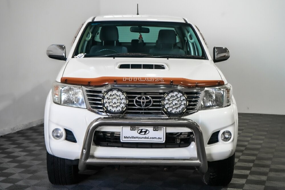 Toyota Hilux image 3