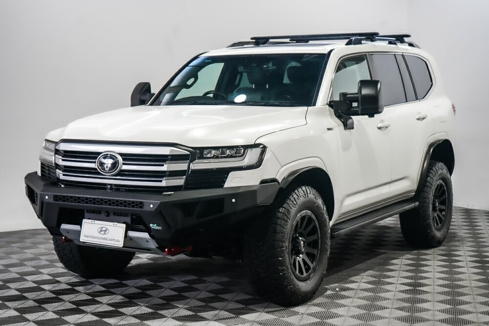 Toyota Landcruiser image 4