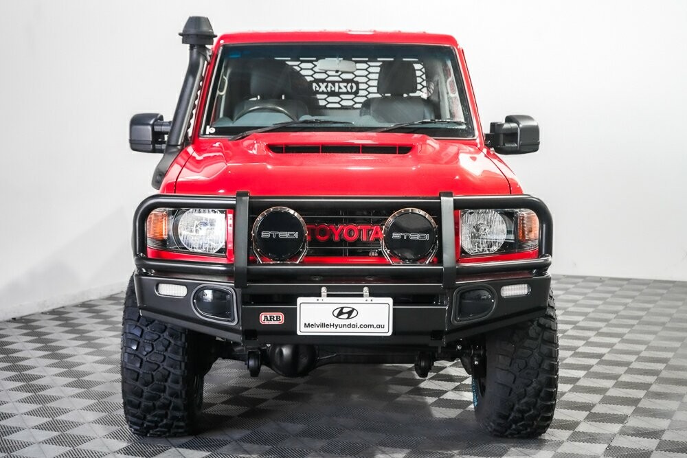 Toyota Landcruiser image 3