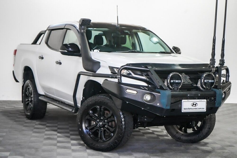 Mitsubishi Triton image 1