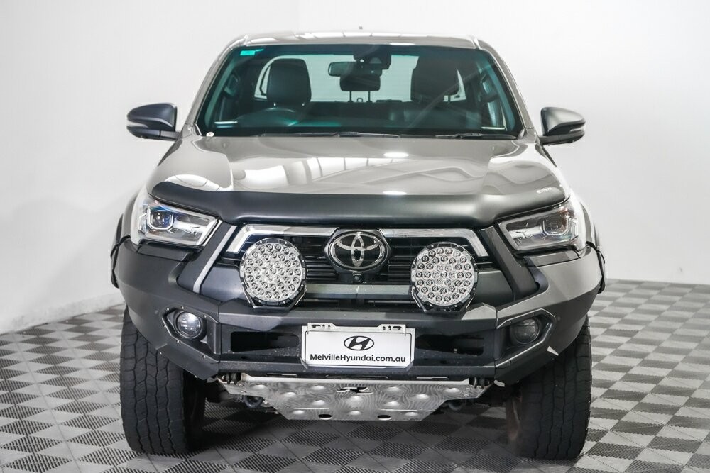 Toyota Hilux image 3