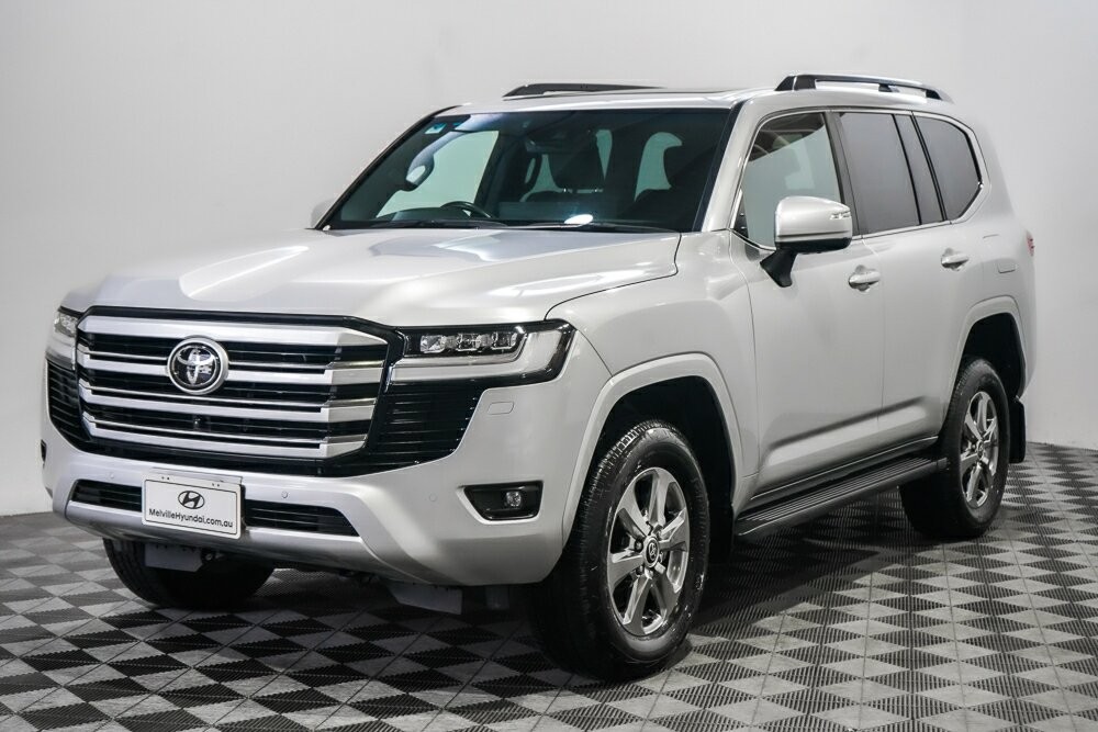 Toyota Landcruiser image 3