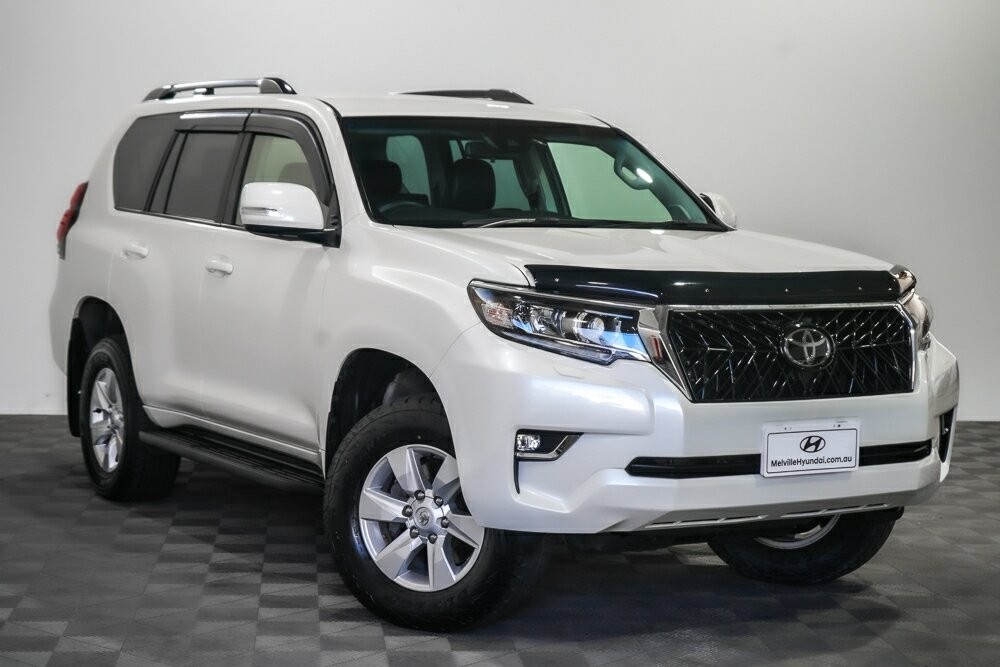 Toyota Landcruiser Prado image 1