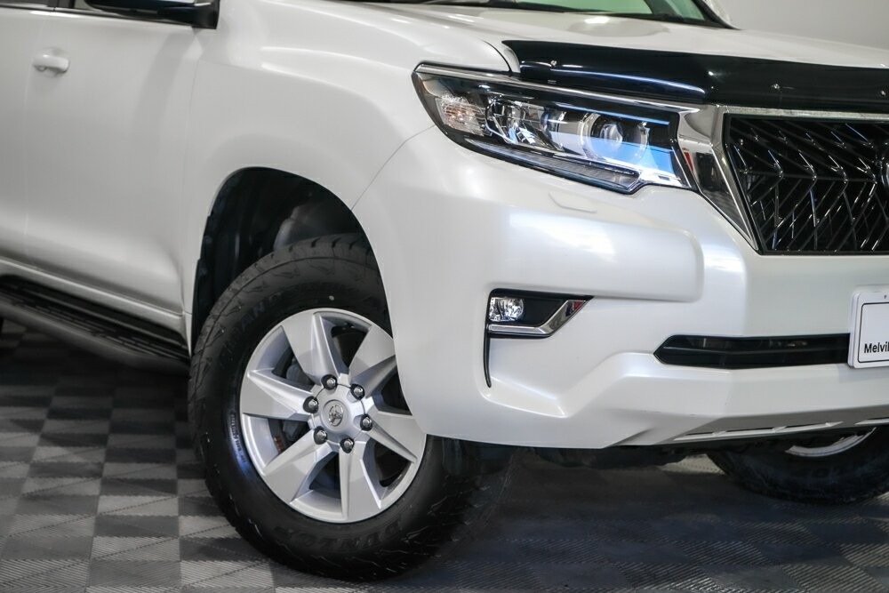 Toyota Landcruiser Prado image 2
