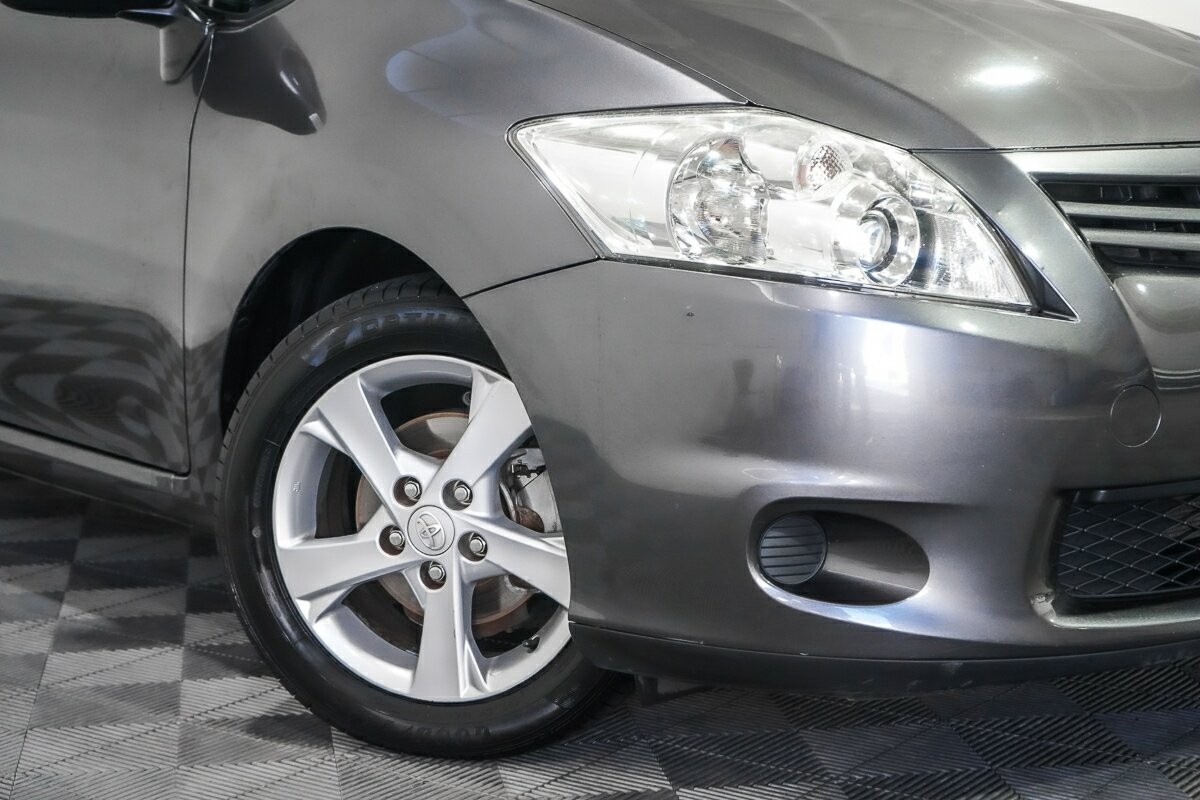 Toyota Corolla image 2