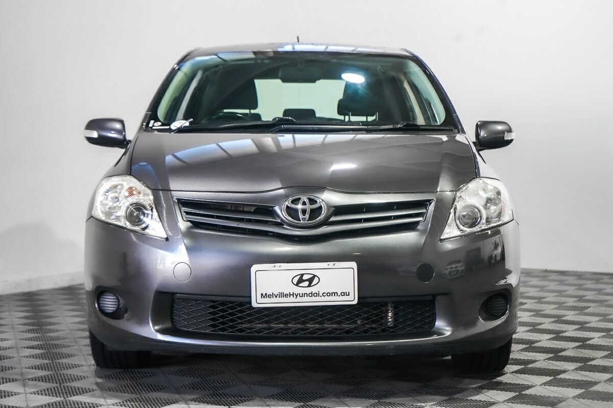 Toyota Corolla image 3
