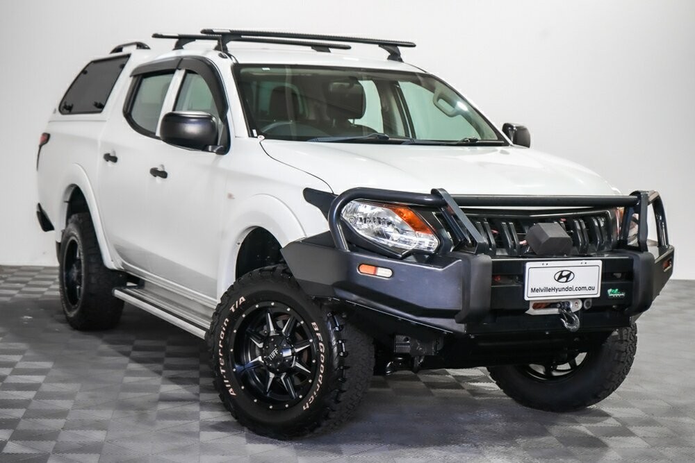 Mitsubishi Triton image 1