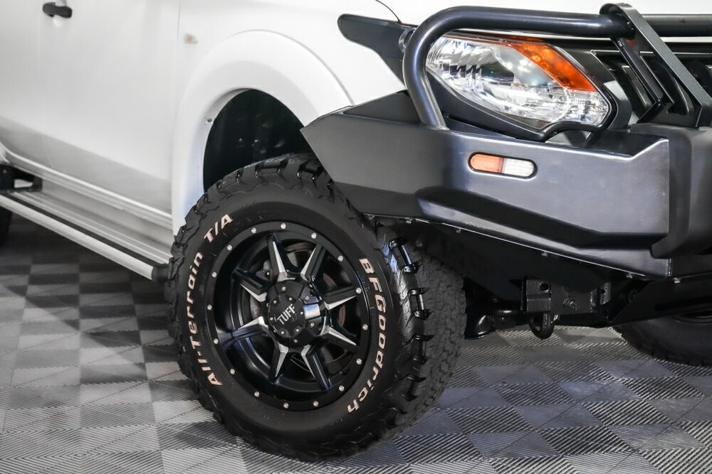 Mitsubishi Triton image 2
