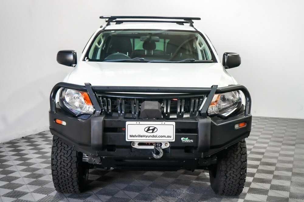 Mitsubishi Triton image 4