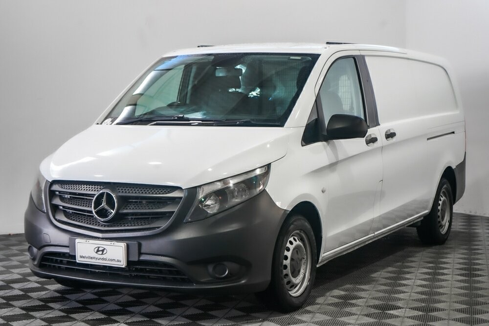 Mercedes Benz Vito image 4