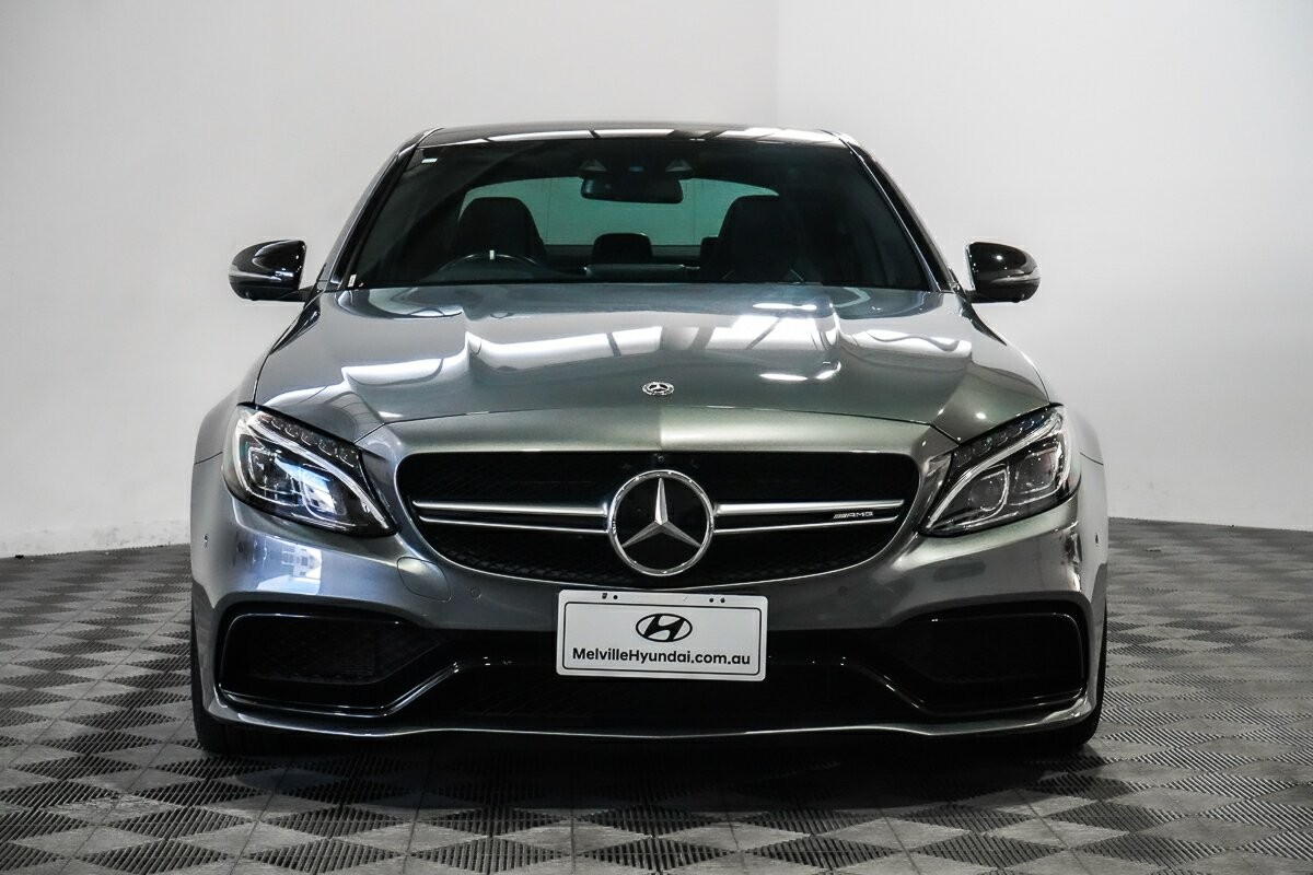 Mercedes Benz C-class image 2