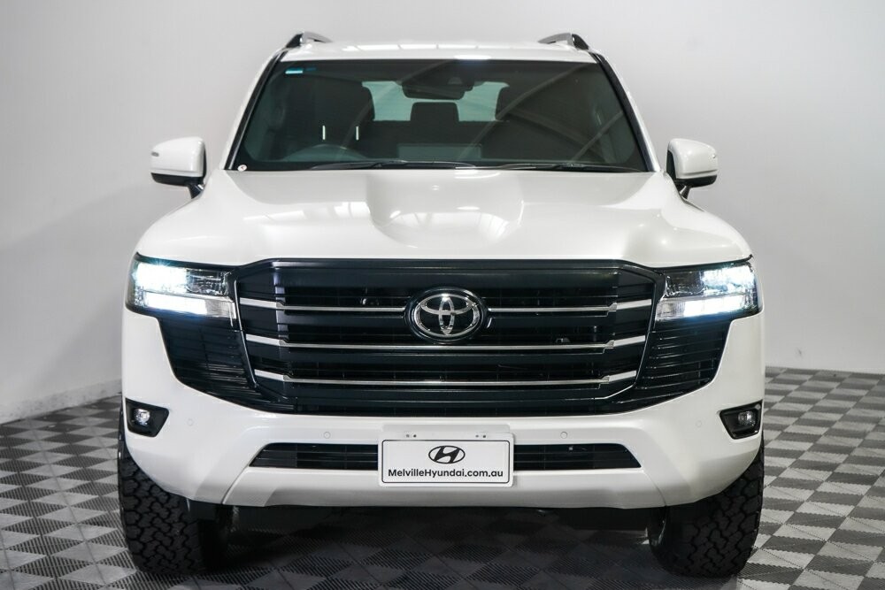 Toyota Landcruiser image 3