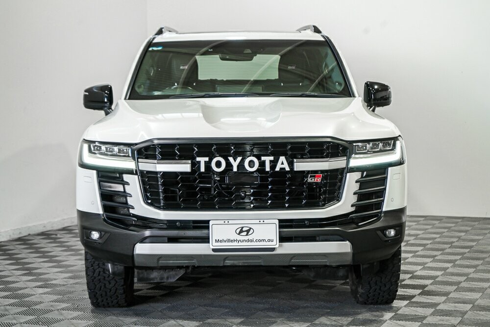 Toyota Landcruiser image 3
