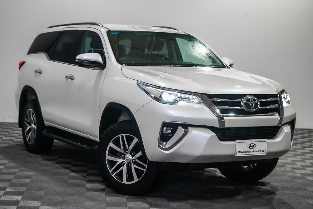 Toyota Fortuner image 1