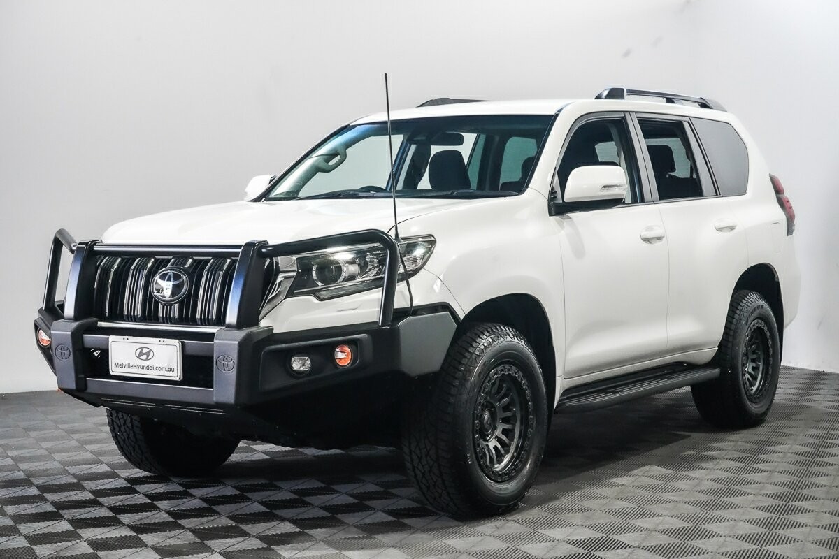 Toyota Landcruiser Prado image 4