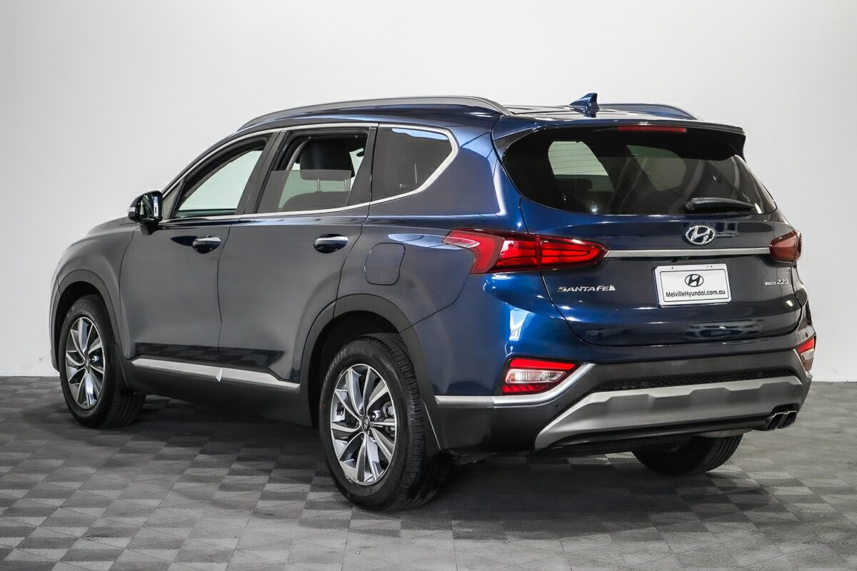 Hyundai Santa Fe image 4