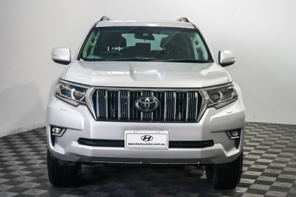 Toyota Landcruiser Prado image 3