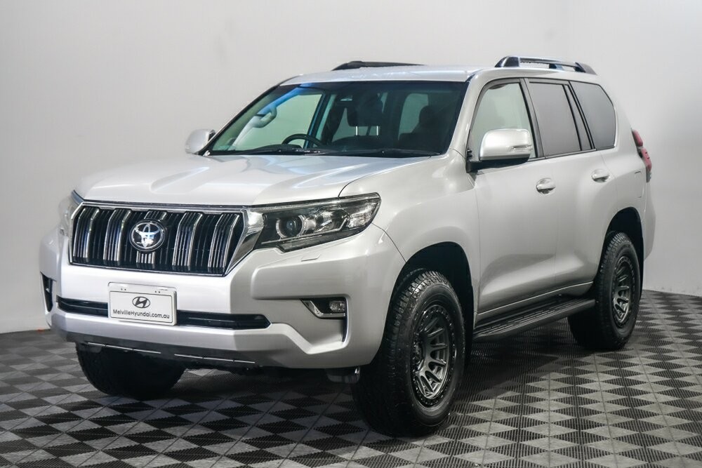 Toyota Landcruiser Prado image 4