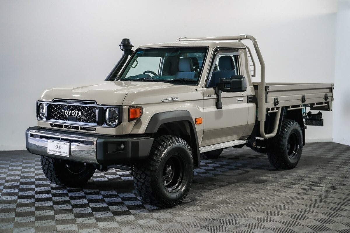Toyota Landcruiser image 4