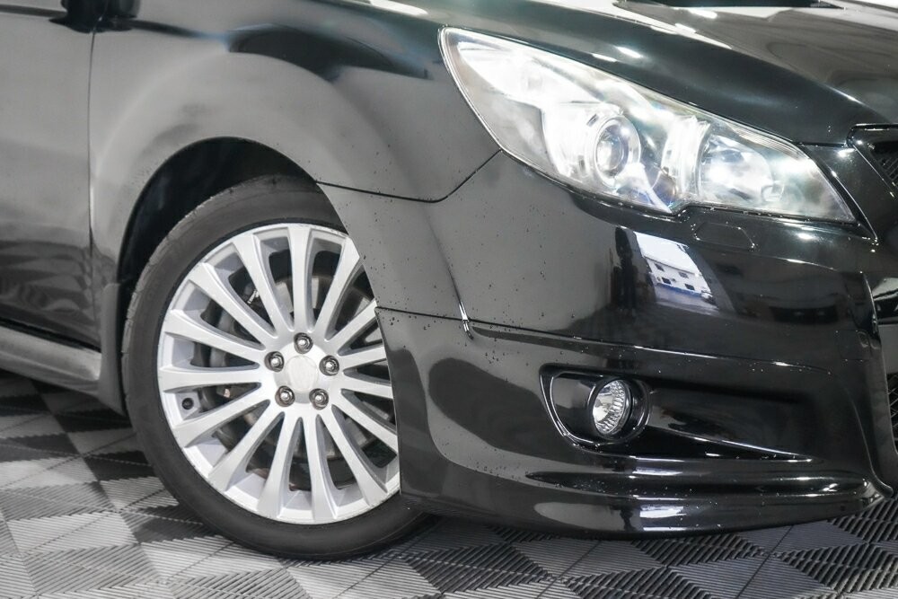 Subaru Liberty image 2