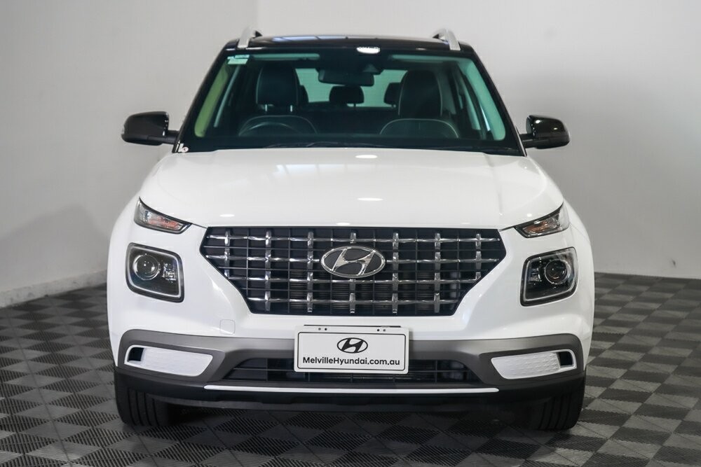 Hyundai Venue image 3