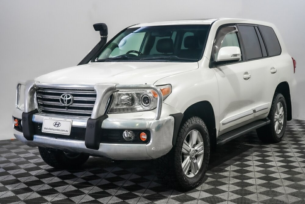 Toyota Landcruiser image 3